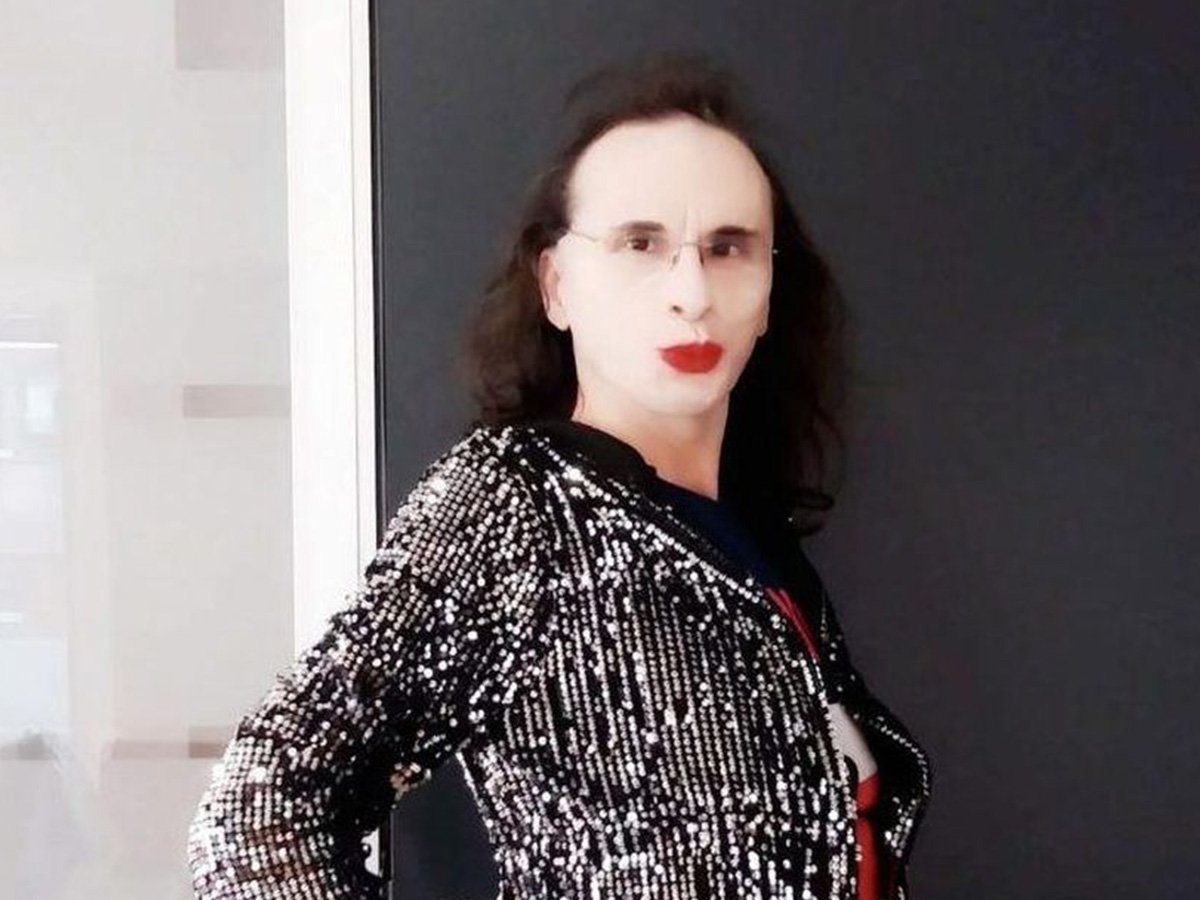 ajda ender,transfobi