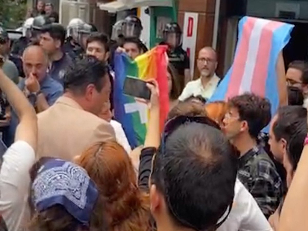 izmir barosu,polis saldırısı,ege üniversitesi